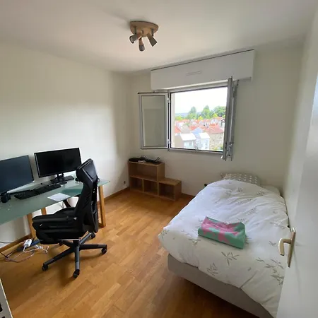 Cosy Flat With Balcony, 5mn Versailles Daire *